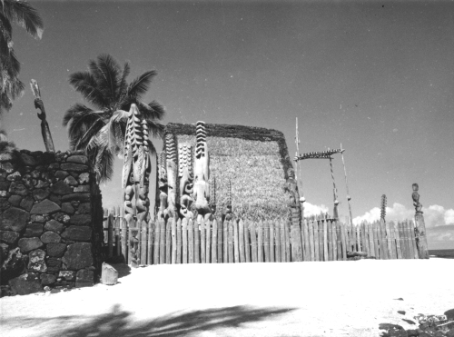 Hale o Keawe, Hōnaunau — National Park Service photograph