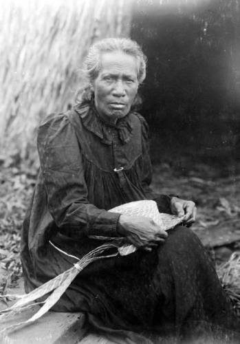 Photo by Ray Jerome Baker, 1900-1915. Collection: General Photograph Collection Call Number: E.C. Hawaiian. Art. Weaving. Hats. Artifact Number: SP 26315 Location: Bishop Museum Archives Image from Bishop Museum Archives, Honolulu, Hawaii. Images are not to be re-used without permission.