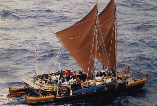 Hawai‘iloa sailing in 1995. Collection: Hawai‘i Maritime Center Call Number: HMC. C.A. Hawai‘iloa Accession Number: HMC1997.18.3 Location: Bishop Museum Archives Image from Bishop Museum Archives, Honolulu, Hawaii. Images are not to be re-used without permission.