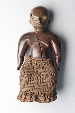 Wooden Kiʻi with a Sennit Cordage Pāʻū