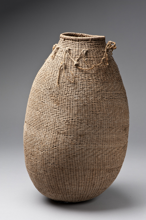 Hīna‘i (Basket) made of ‘ie‘ie and olonā. This hīna‘i originally had a gourd interior; Hawai‘i. [26.6 x 26.6 x 43.1 cm.]. Photo by David Franzen, June 13, 2011. Collection: Hawaiian National Collection Call Number: Q 205657 Artifact Number: 03882 Accession Number: 1891.001 Image from Bishop Museum Archives, Honolulu, Hawaii. Images are not to be re-used without permission.